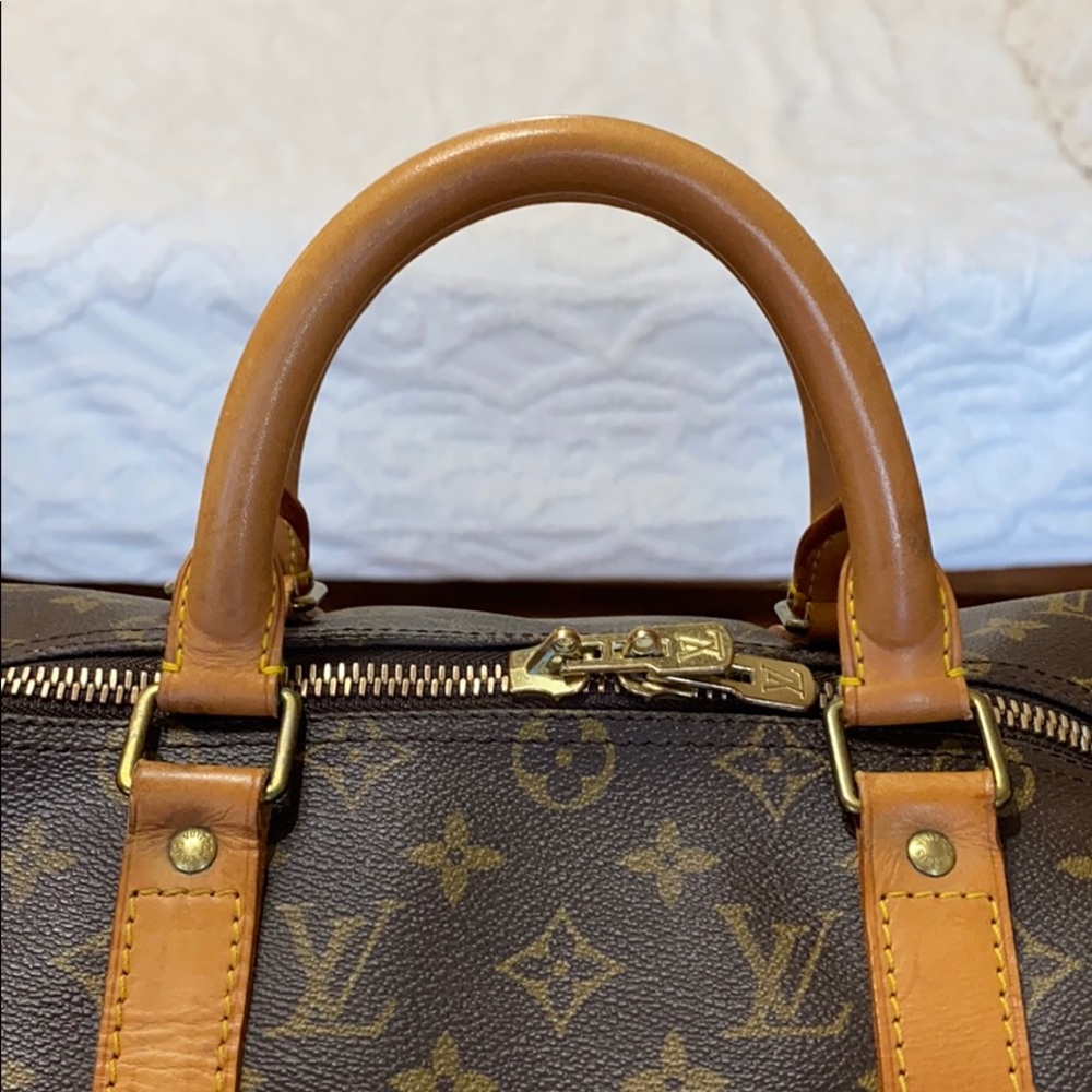 Authentic lv - Picture 4 of 16